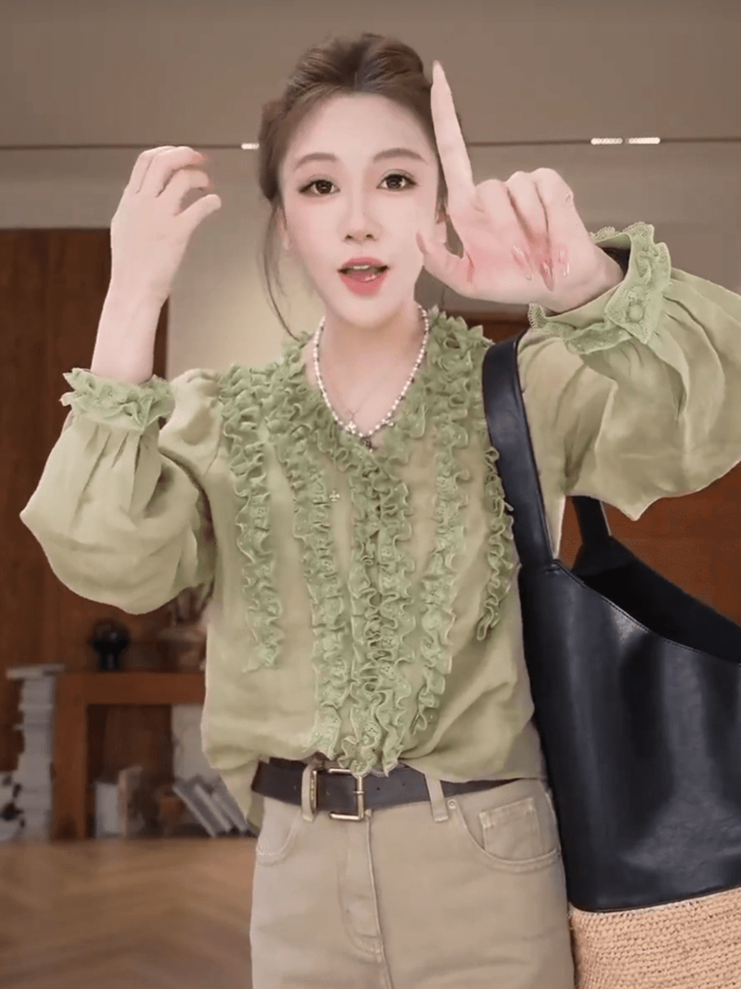 작은 녹색 레몬 조기 봄 프랑스식 캐주얼 패션 디자인 센스 루즈핏 슬림해 보이는 아마 여성 셔츠