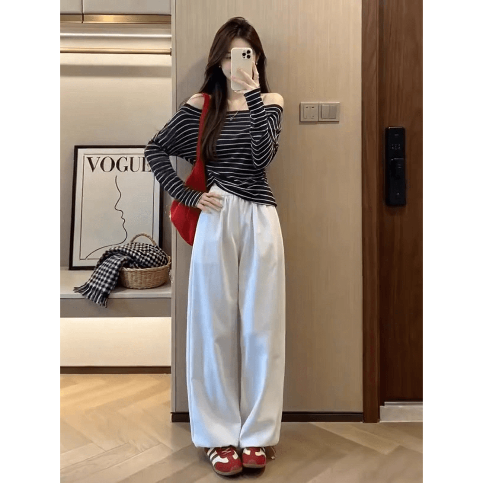 한 부서 자이언트 잘 생긴 ootd 착용 가져 가라. 전체 집합 2026 가을 스트라이프 오프숄더 맨위 바지 이른 가을 세트 여성 이미지 5