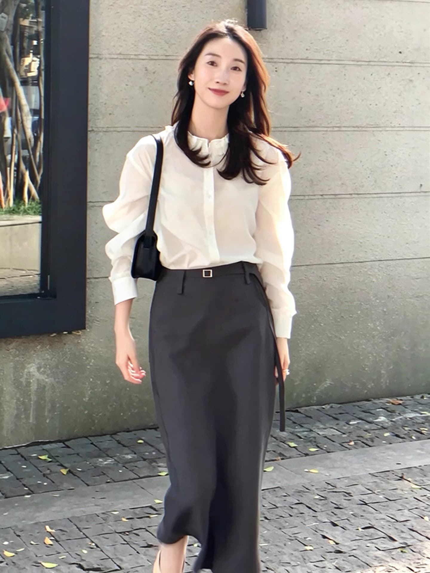 출퇴근 미니멀리즘 바람 화이트 프릴 셔츠 트임 반신 치마 세트 여성 가을 새로운 품격 빛 요리 한 착용 가져 가라.