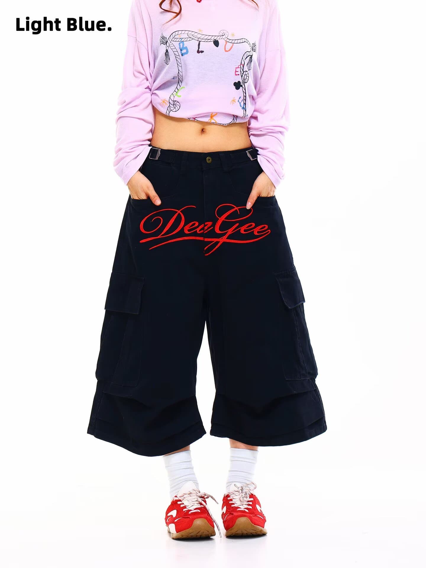 여름 ootd 거리 기타 가방 다크 영어 자수 마 오래된 스태킹 높음 거리 워싱 나팔 데님 7부 바지 여성 상세 이미지 1