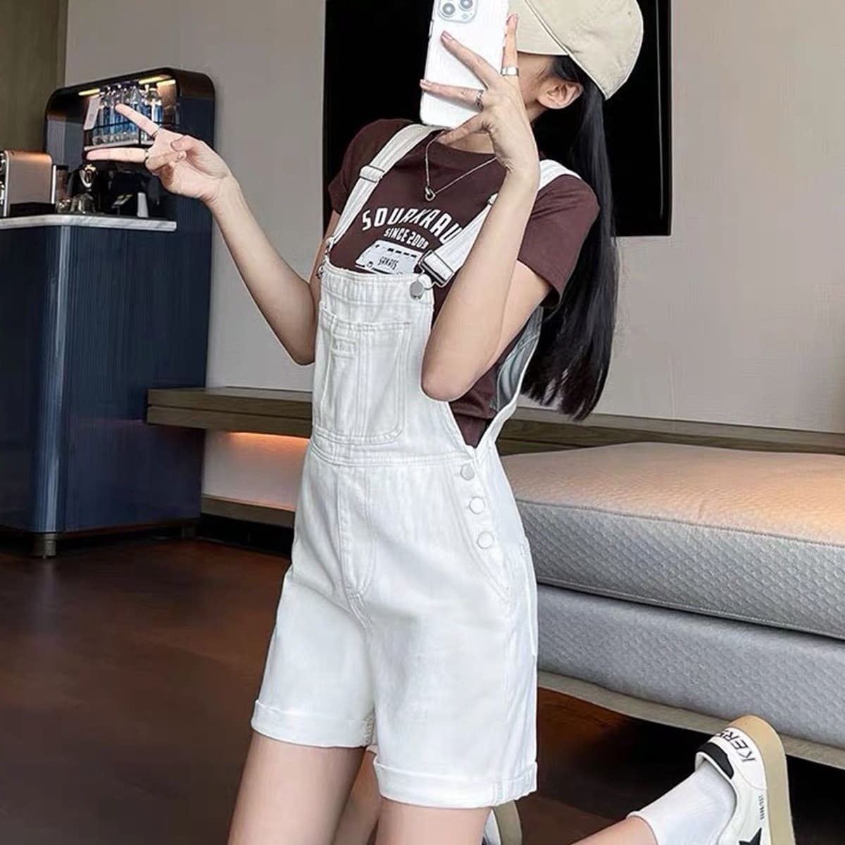 핑크색 멜빵 데님 반바지 여성 여름 얇은 스타일 2026 년 새로운 슬림해 보이는 디자인 센스 폭발 패션 짧은 바지 상세 이미지 5