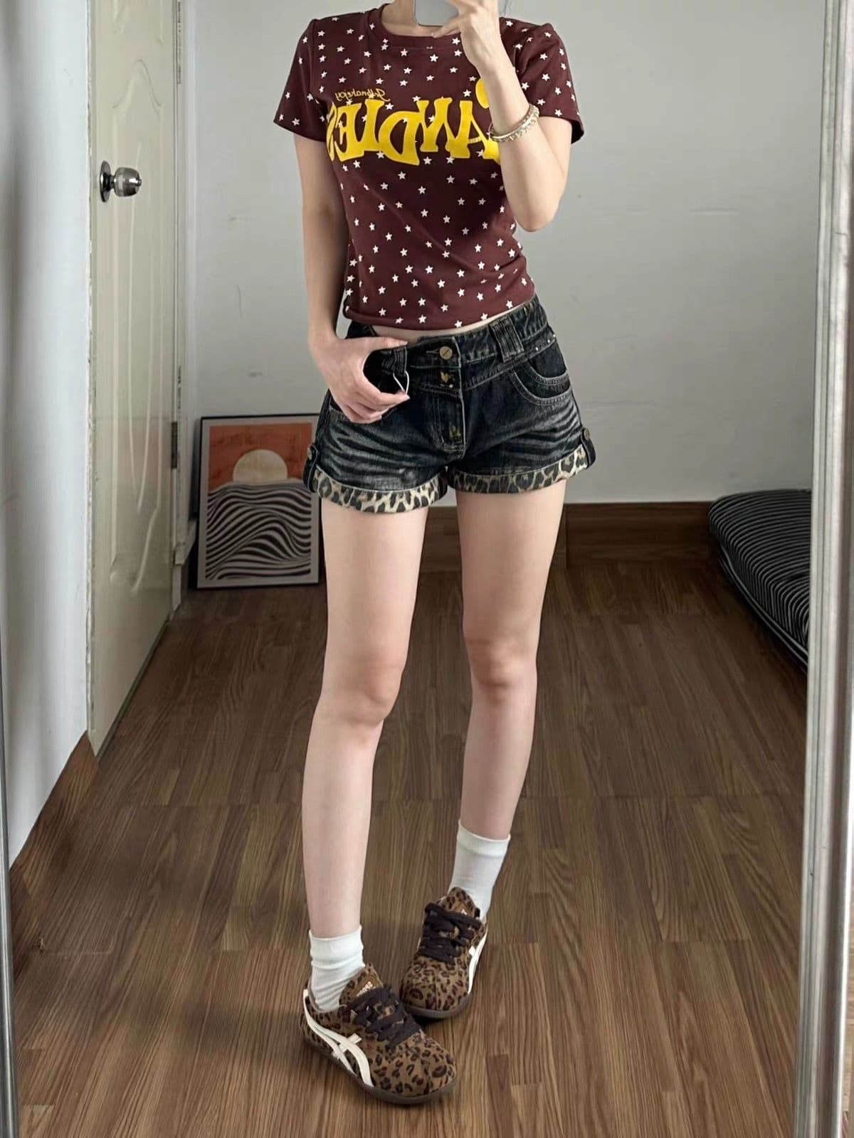 레오파드 무늬 뒤집다 측면 버드 나무 못 데님 반바지 바지 여자 2026 여름 새로운 몸매 가꾸기 슬림해 보이는 디자인 주머니 핫 바지 상세 이미지 5