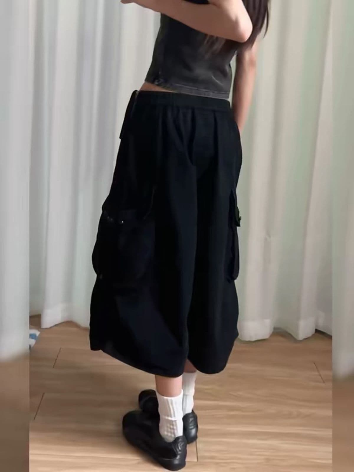 아메리칸 핫걸 검정색 캐주얼 넓은 다리 7부 바지 여성 여름 얇은 스타일 디자인 센스 루즈핏 워크웨어 데님 짧은 바지 상세 이미지 5