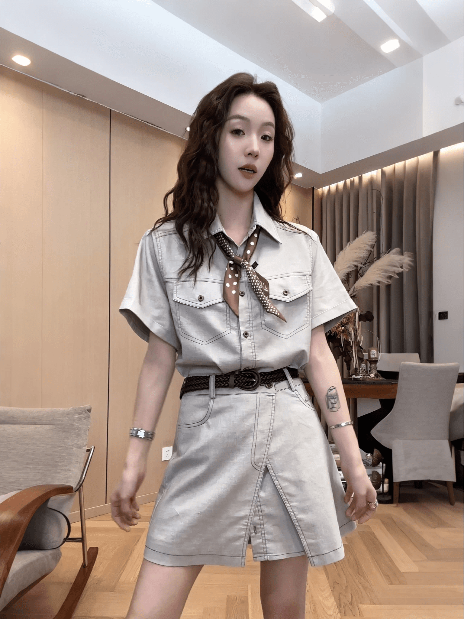 작은 조용한 잠시 데님 셔츠 랩스커트팬츠 투피스 세트 26 여름 새로운 다용도 세트 2604d2609 이미지 2