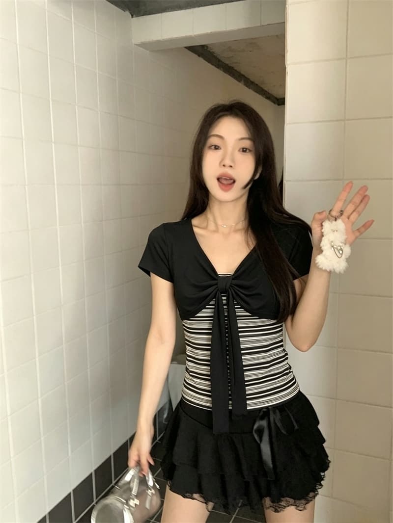 실사 프랑스식 나비 기계 V넥 반팔 티셔츠 여성 여름 새로운 페이크 레이어드 한 부서 착용 가져 가라. 상세 이미지 12