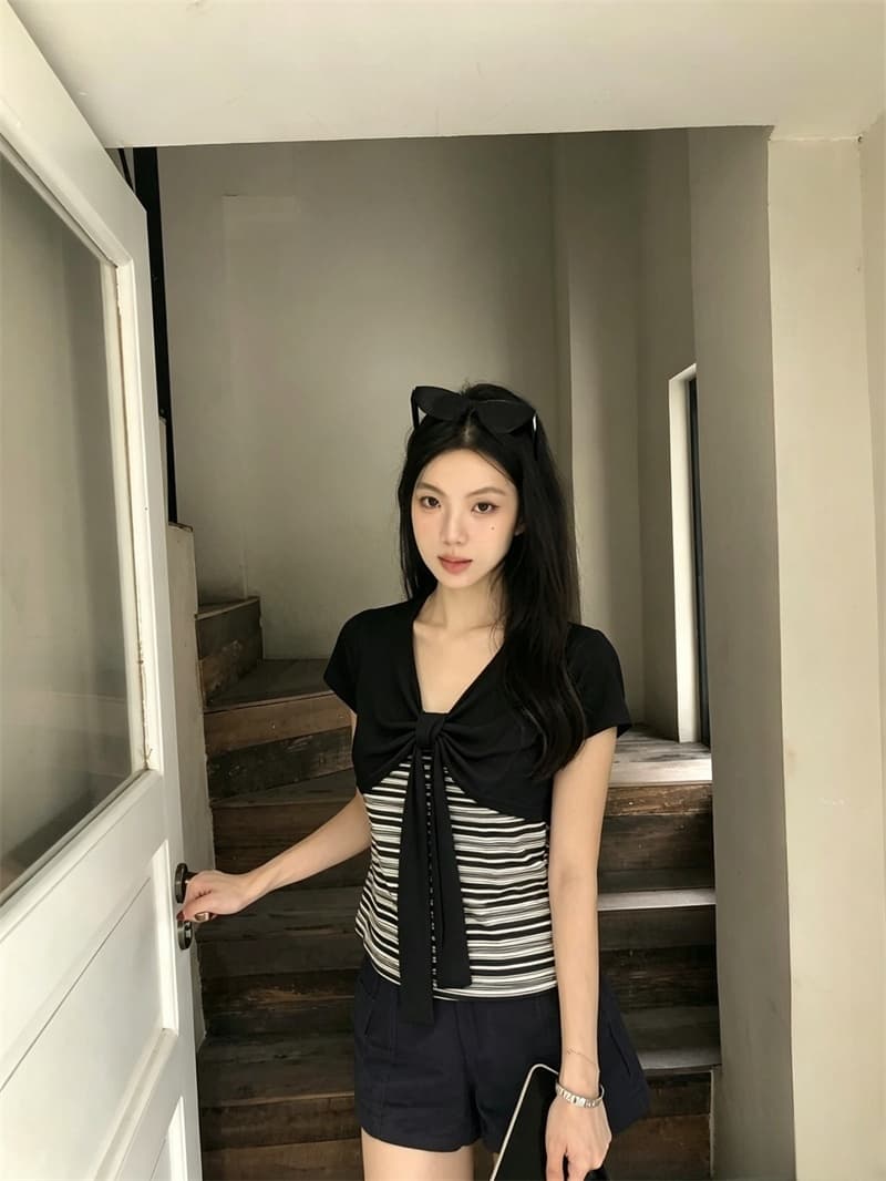 실사 프랑스식 나비 기계 V넥 반팔 티셔츠 여성 여름 새로운 페이크 레이어드 한 부서 착용 가져 가라. 상세 이미지 16