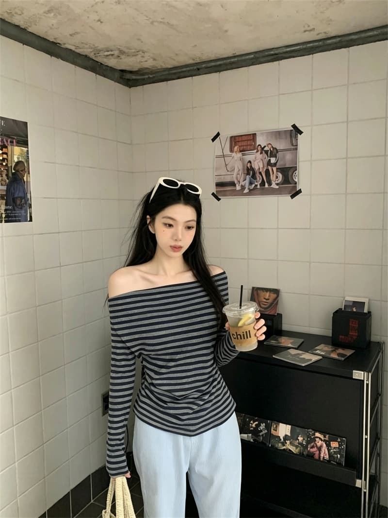 실사 한국 스타일 미니멀리즘 보트넥 스트라이프 기본 셔츠 슬림해 보이는 다용도 맨위 티셔츠 여성