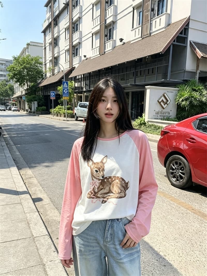 실사 귀여운 작은 사슴 인쇄 플라워 인서트 어깨 소매 만나는 티셔츠 여성 상세 이미지 9