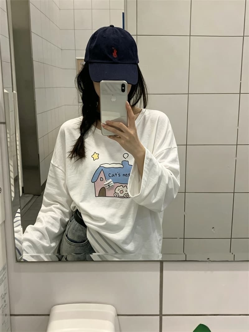 실사 이른 가을 새로운 한국 스타일 귀여운 만화 스프레이 인쇄 긴팔 티셔츠 여성 상세 이미지 3