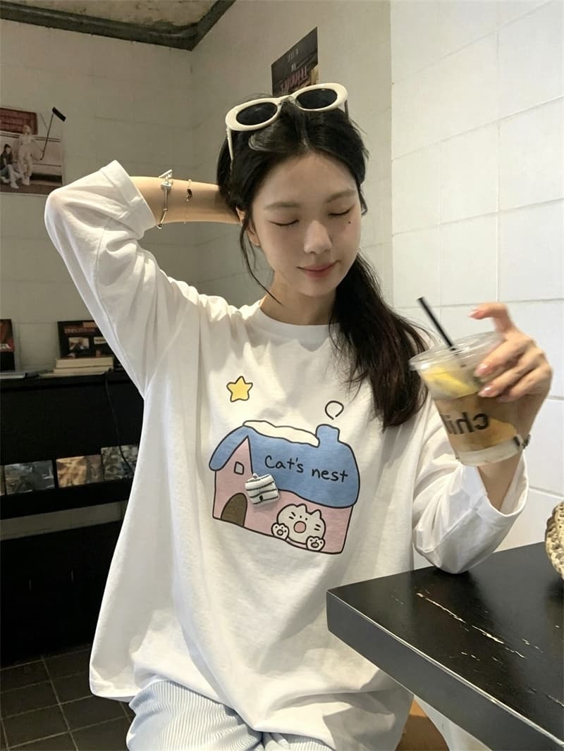 실사 이른 가을 새로운 한국 스타일 귀여운 만화 스프레이 인쇄 긴팔 티셔츠 여성 상세 이미지 7