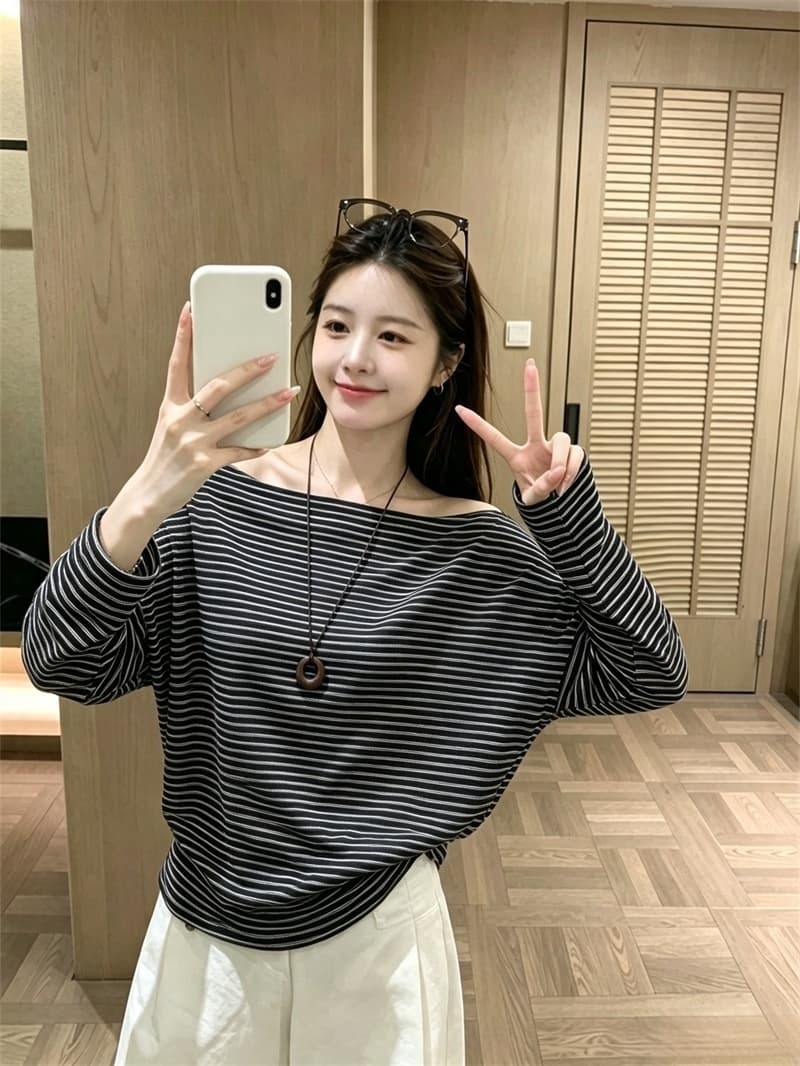 실사 이른 가을 새로운 한국 스타일 미니멀리즘 캐주얼 스트라이프 오프숄더 긴팔 티셔츠 여성 상세 이미지 4
