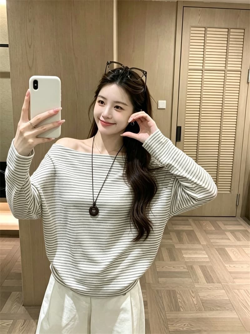 실사 이른 가을 새로운 한국 스타일 미니멀리즘 캐주얼 스트라이프 오프숄더 긴팔 티셔츠 여성 상세 이미지 7