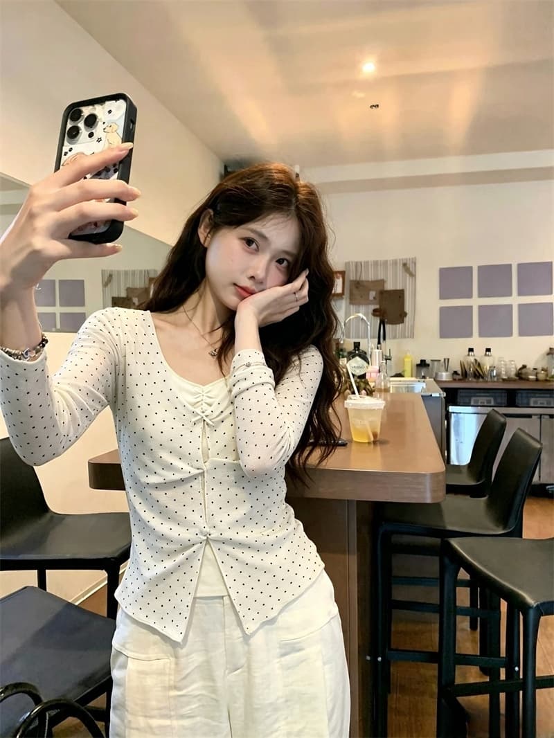 실사 이른 가을 새로운 한 부서 달콤함 페이크 레이어드 맨위 연령 감소 대 신축성 몸매 가꾸기 슬림해 보이는 긴팔 티셔츠 여성 상세 이미지 5