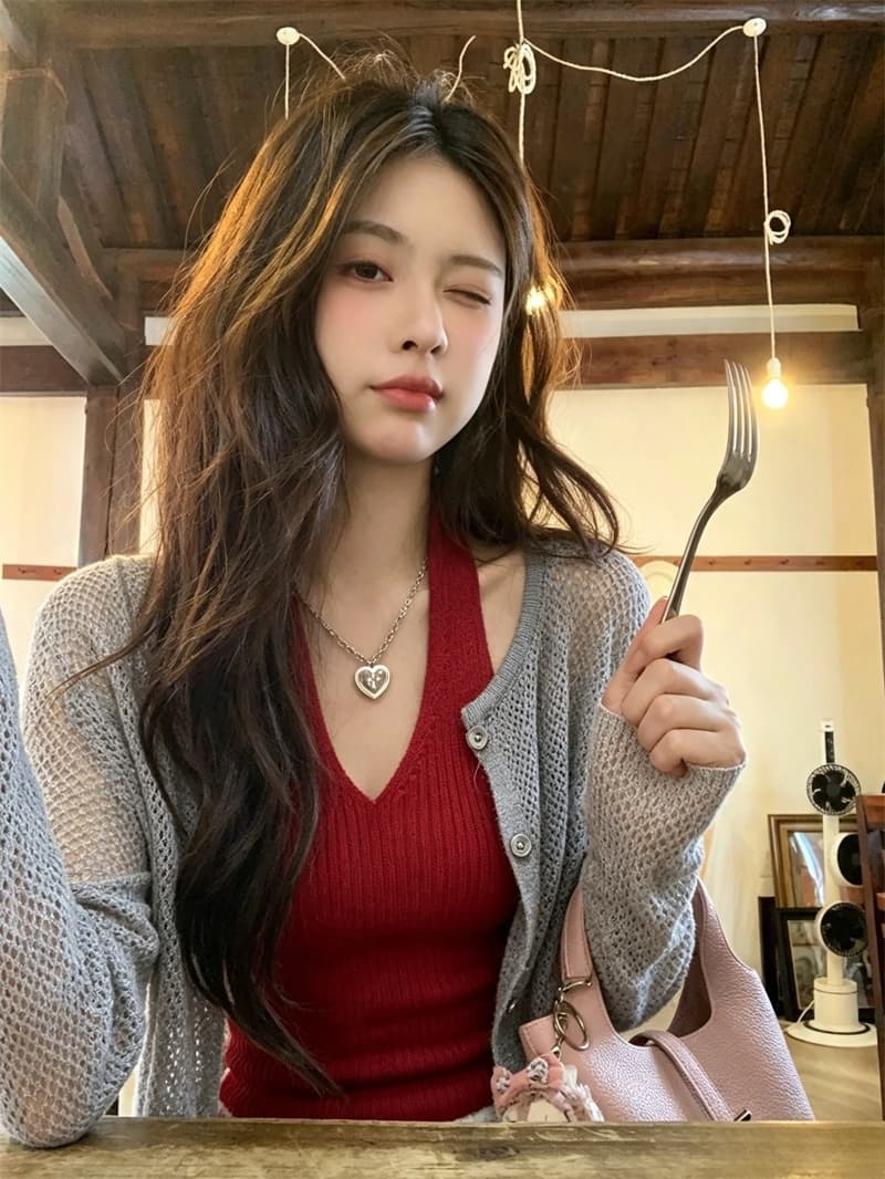 실사 이른 가을 새로운 자매 일상 행침 목 니트 조끼 홀로우 아웃 니트 오픈 가디건 투피스 세트 여성 상세 이미지 6