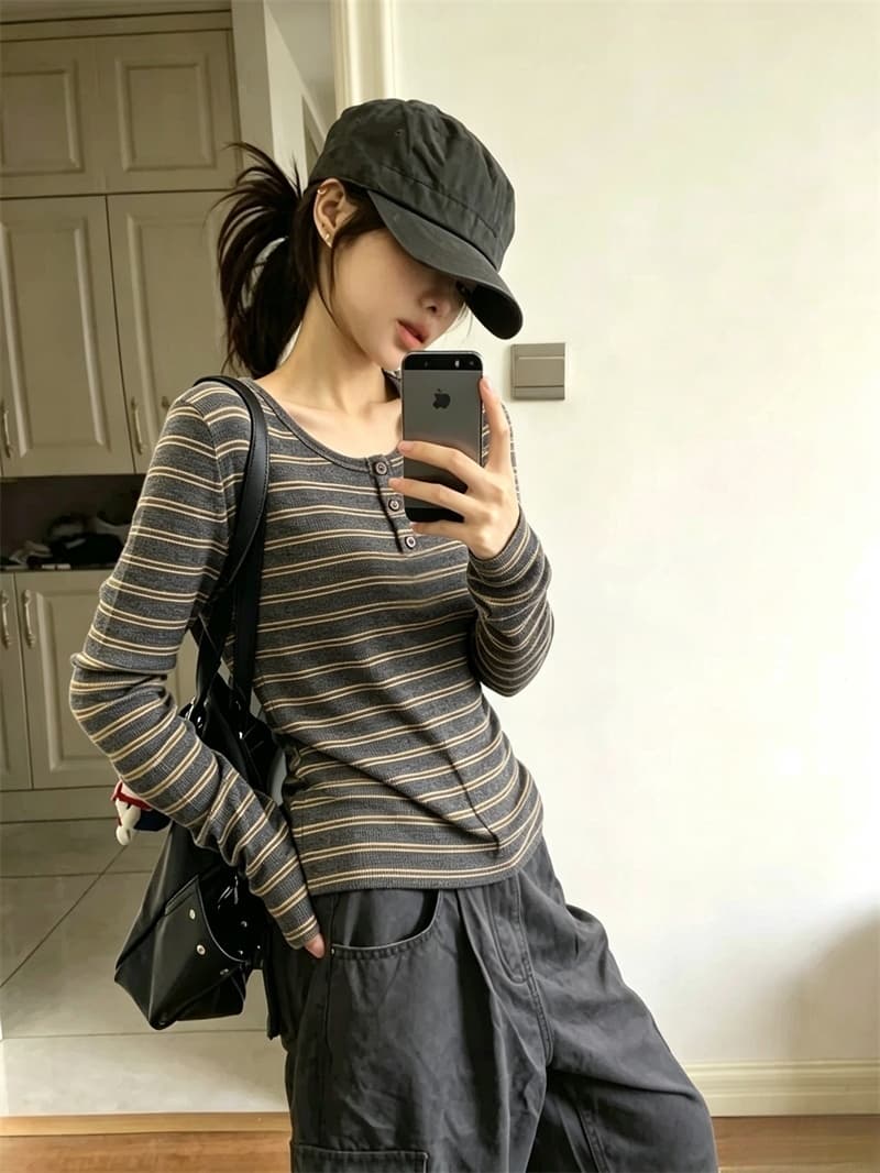 실사 이른 가을 새로운 레트로 황색 스트라이프 기본 셔츠 여성 슬림해 보이는 이미지 4