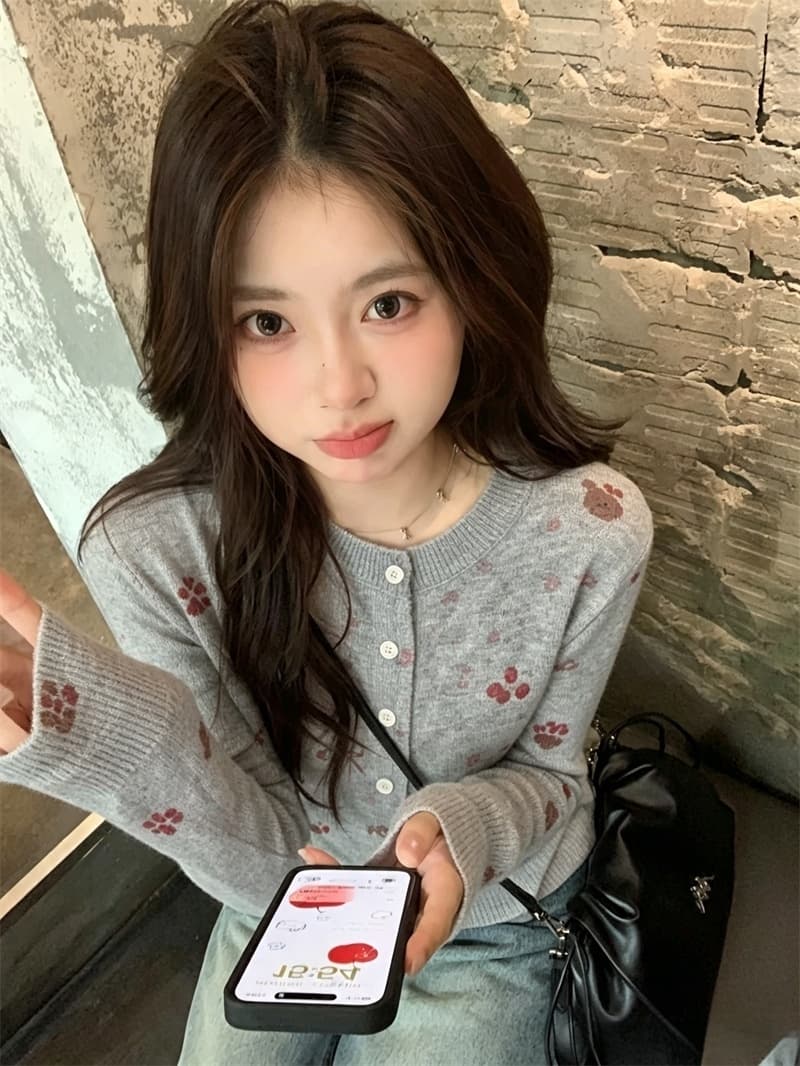 실사 이른 가을 새로운 한 부서 달콤함 귀여운 나비 매듭 작은 곰 패턴 니트 스웨터 오픈 가디건 스웨터 여성 코트 상세 이미지 12