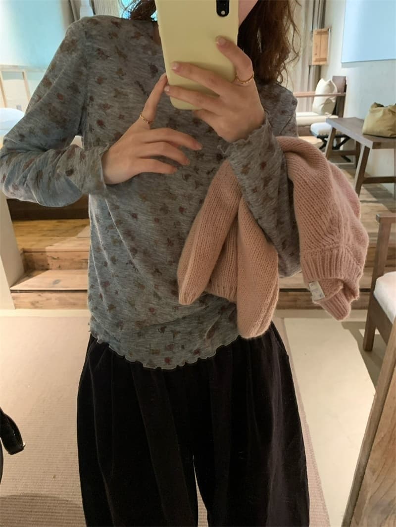 이른 가을 새로운 한 부서 달콤함 얇은 스타일 꽃무늬 인사이드 가져 가라. 기본 셔츠 여성 긴 소매 얇은 스타일 티셔츠 맨위 여성 이미지 3