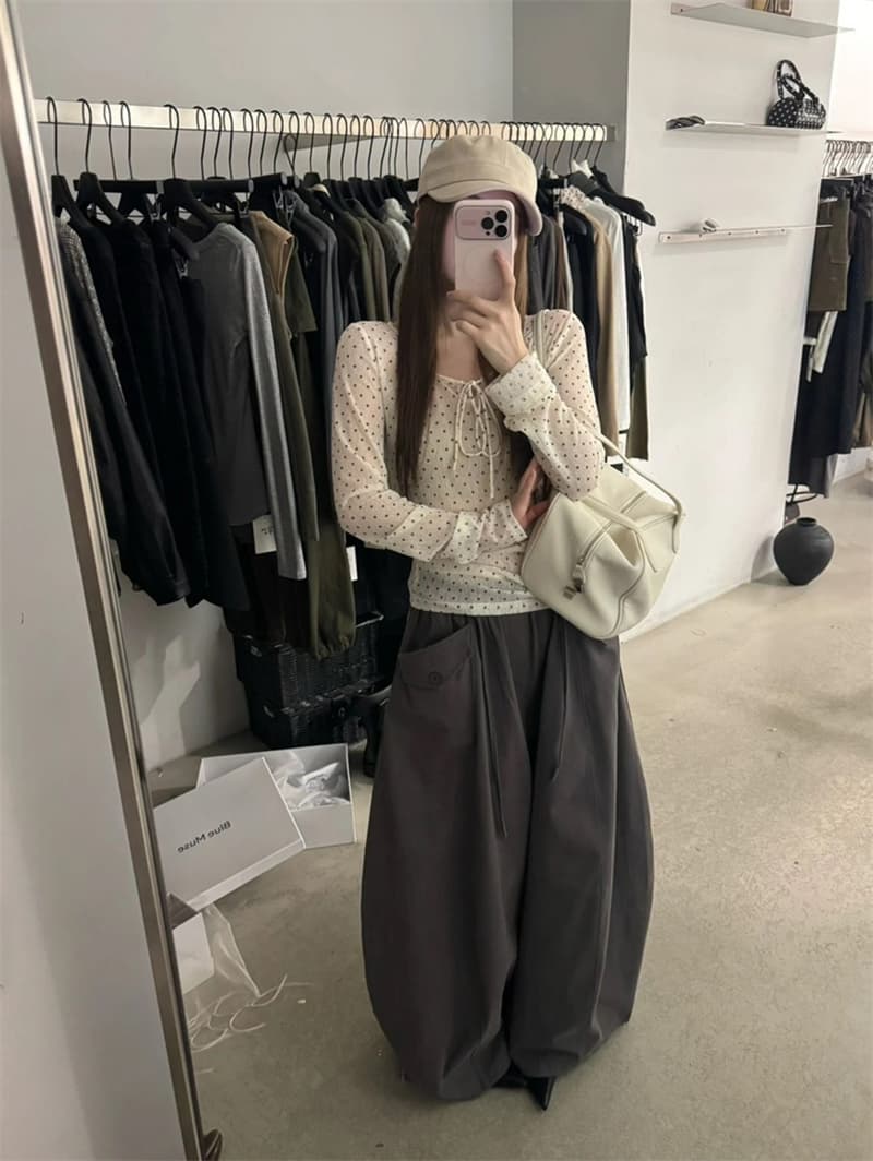 이른 가을 새로운 한 부서 달콤함 얇은 스타일 도트 무늬 인사이드 가져 가라. 기본 셔츠 여성 긴 소매 얇은 스타일 티셔츠 맨위 여성 상세 이미지 1