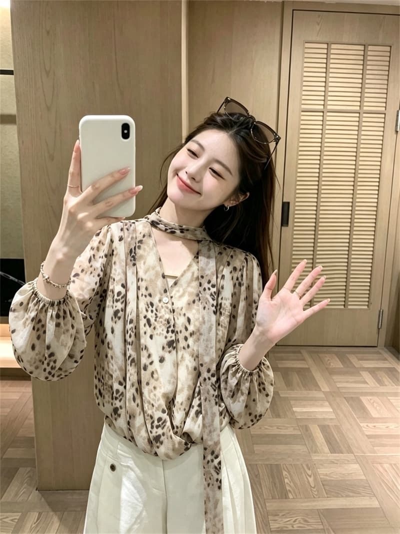 실사 이른 가을 새로운 한국 스타일 행침 목 스트랩 품격 슬림해 보이는 쉬폰 V넥 긴팔 셔츠 여성 레오파드 무늬 셔츠 상세 이미지 7