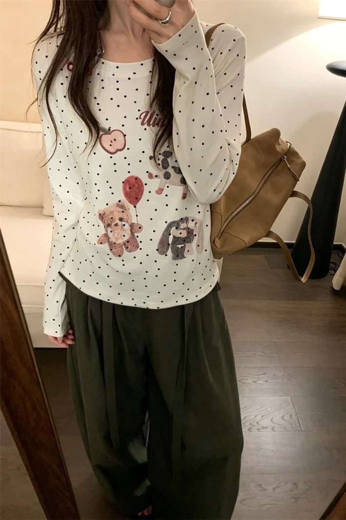 실사 귀여운 만화 작은 곰 스프레이 인쇄 도트 무늬 긴팔 티셔츠 여성 한 부서 ins 이른 가을 새로운 긴팔 밑바닥 이미지 6