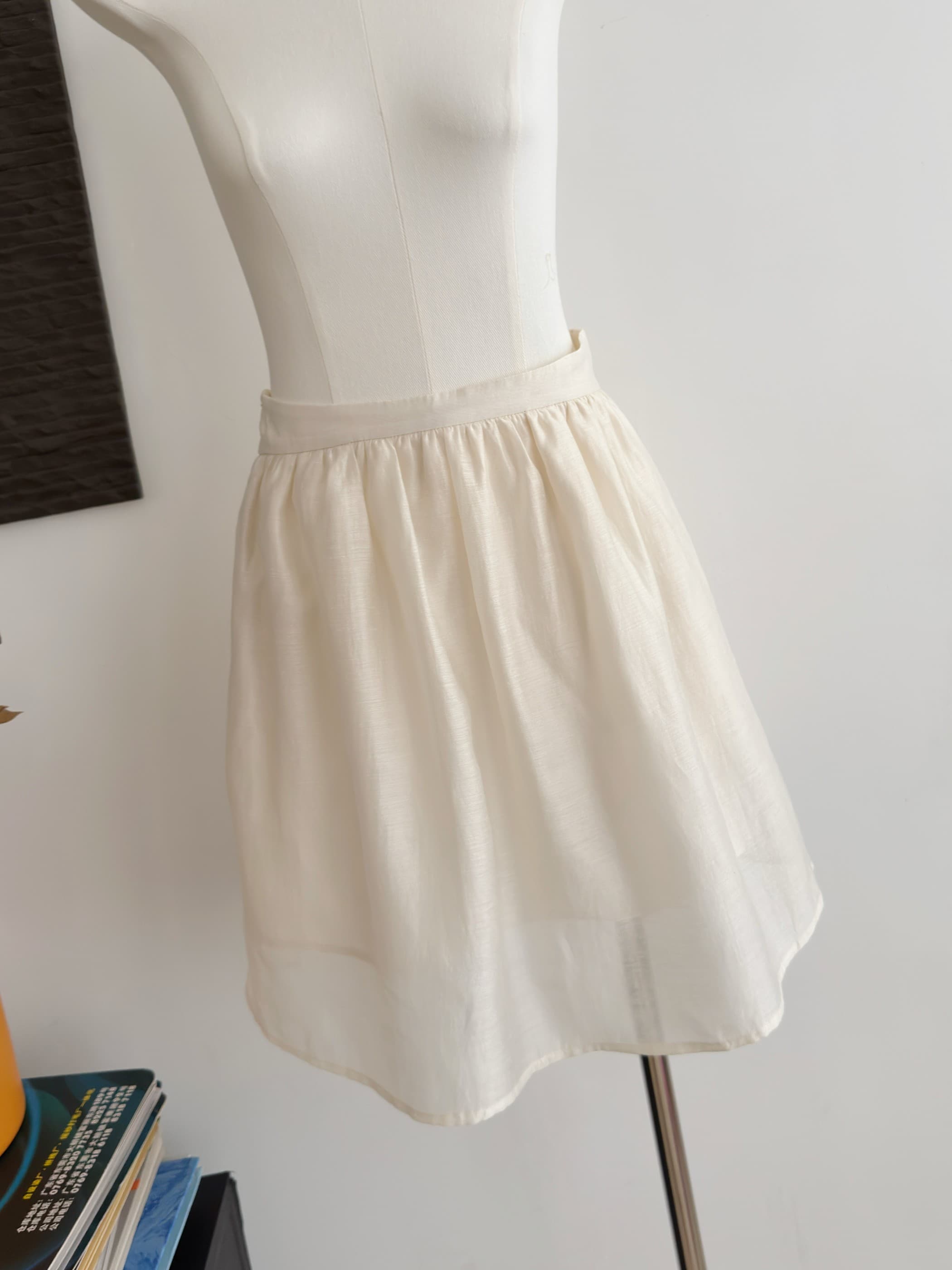 linen 유리 조용한 꿈 가벼움 부드러운 빛 휴식 한 마디 주름 아세트산 아마 반 스커트 이미지 2