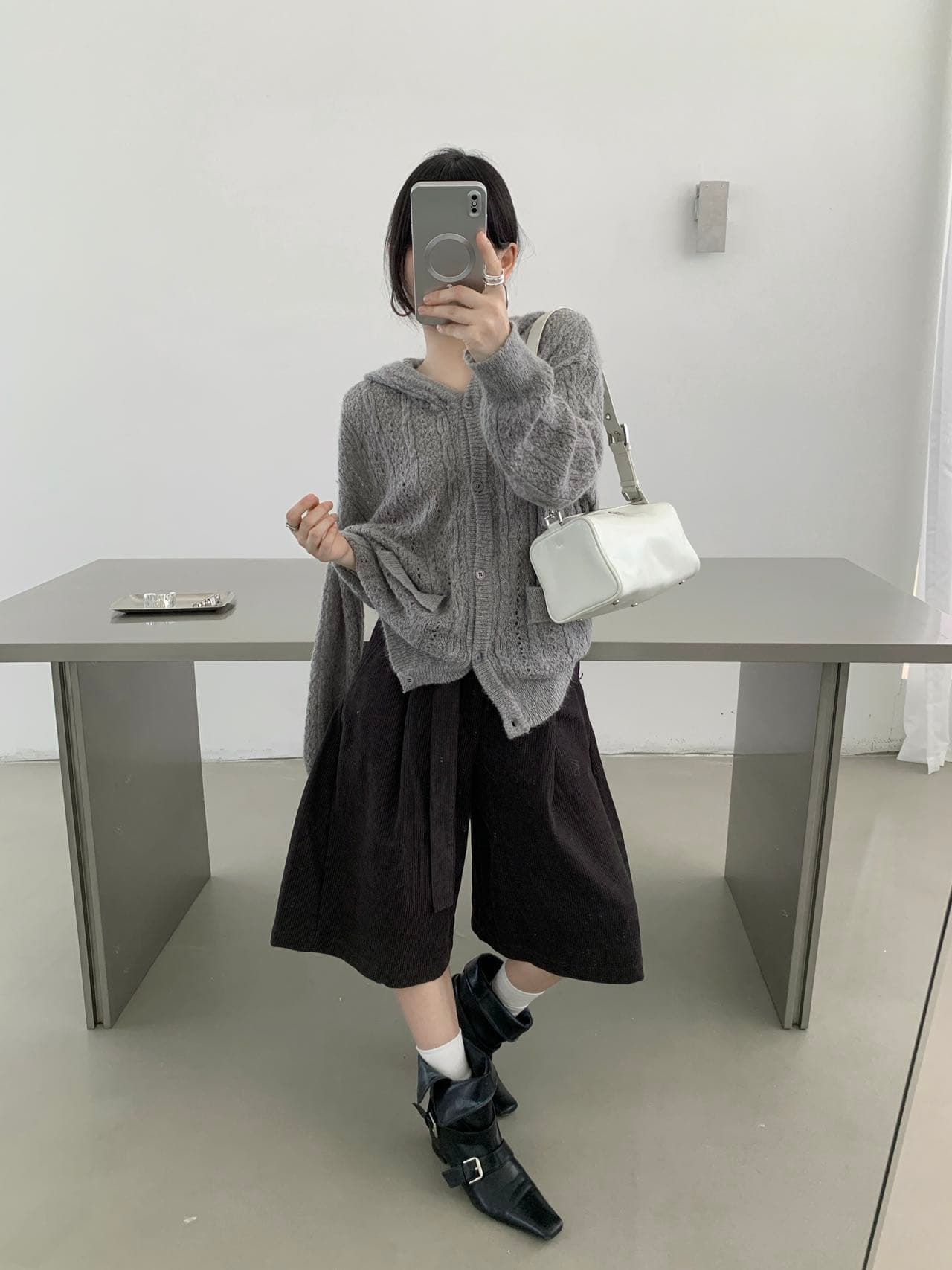 홀로우 아웃 부드러운 찹쌀 후드 싱글 줄 버튼 니트 오픈 가디건 가을 새로운 한국 스타일 루즈핏 느긋한 센스 스웨터 여성 코트 상세 이미지 8