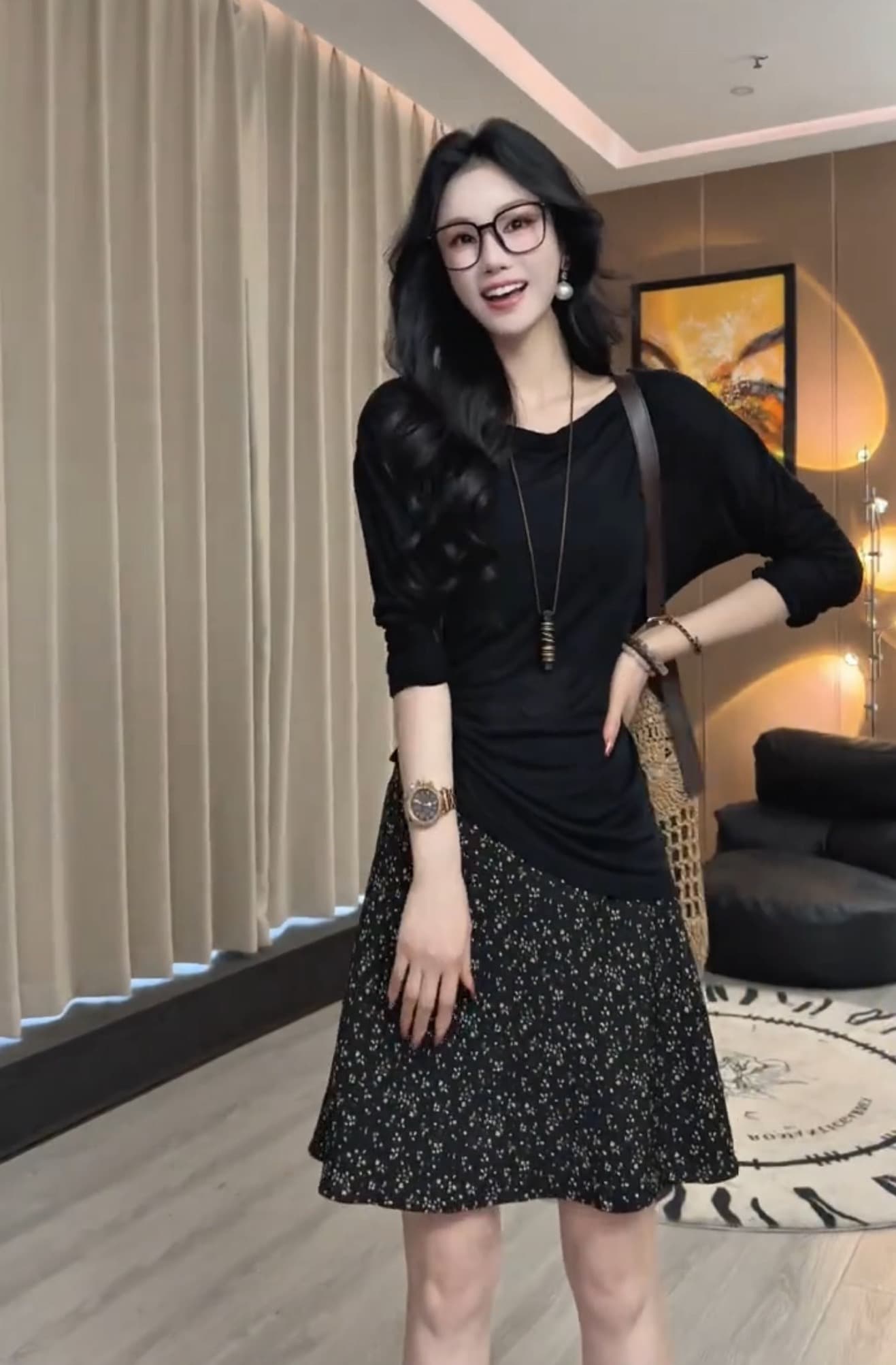 라이 경기 서울 가면 t 불규칙 비스듬한 어깨 높음 폭탄 슬림해 보이는 꼬집기 허리 캐주얼 디자인 맨위 반신 스커트 상세 이미지 1