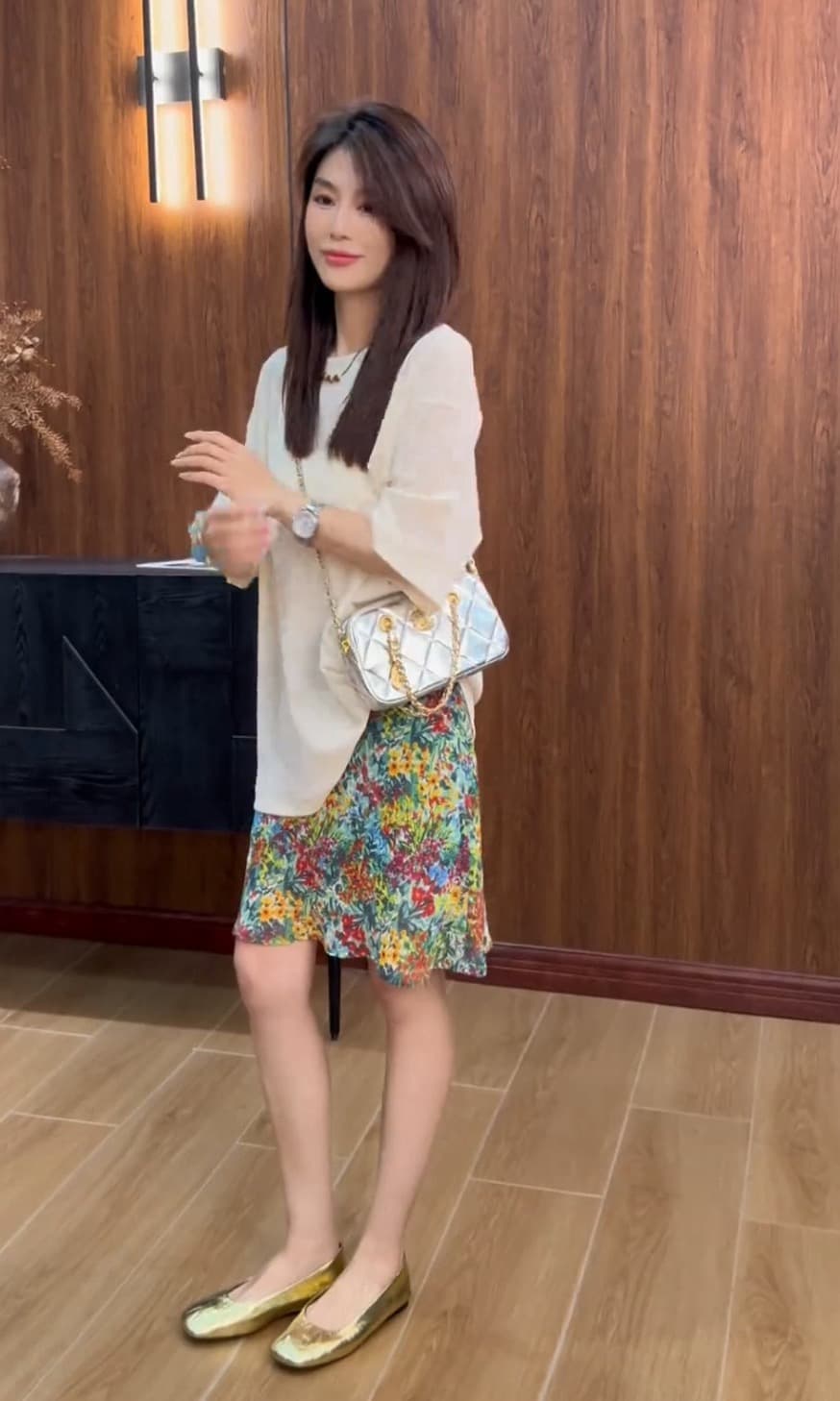 kokokaaran 코코아 열분해 Lun 단색 미니멀리즘 캐주얼 패션 벨벳 티셔츠 반신 스커트 이미지 2