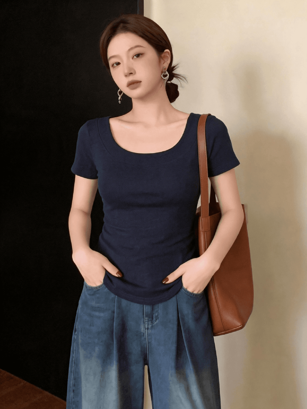 빅 사이즈 지방 mm 한 부서 캐주얼 반팔 티셔츠 여성 여름 새로운 몸매 가꾸기 슬림해 보이는 라운드 넥 미니멀리즘 맨위 이미지 4