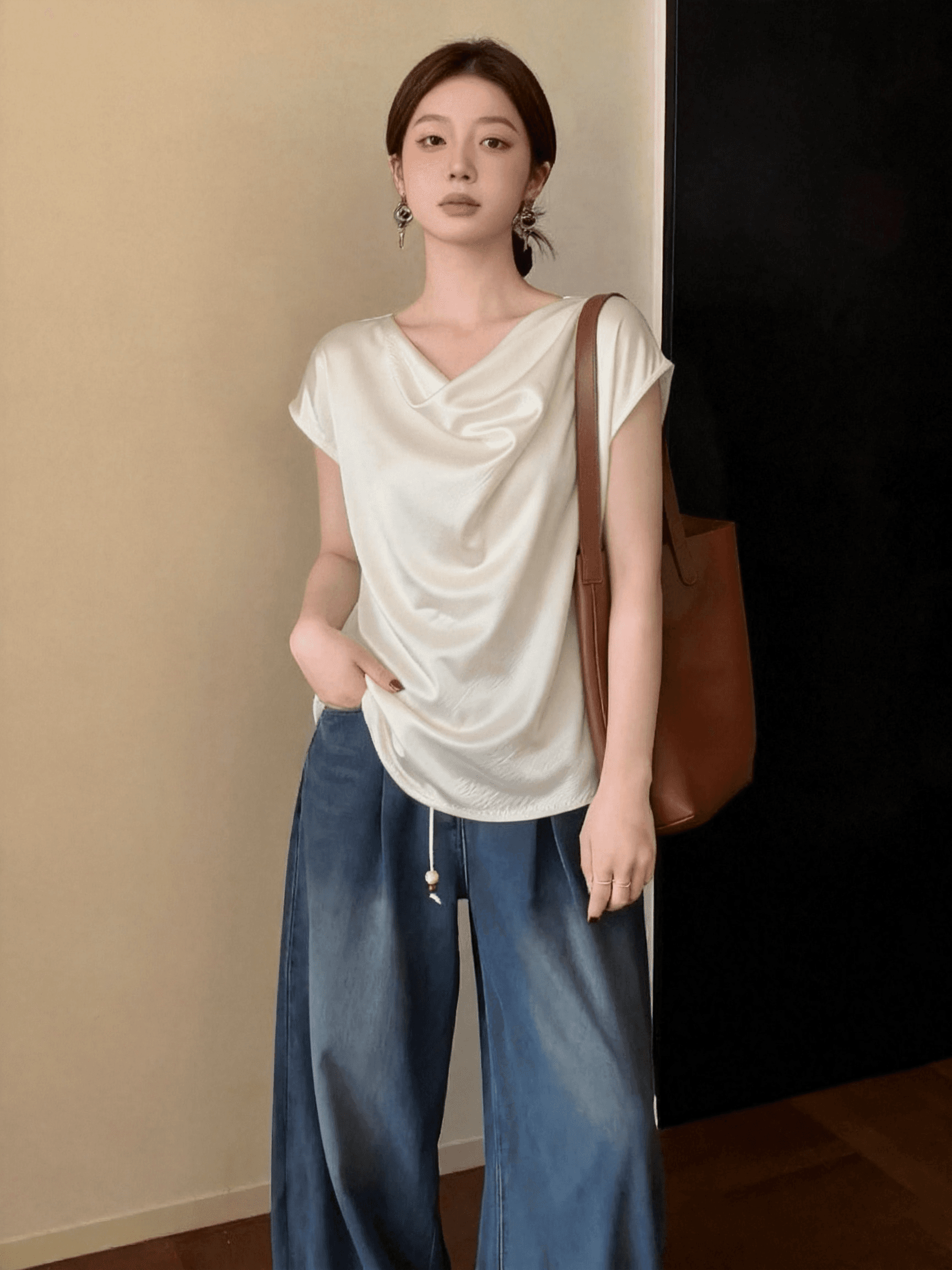 흔들다 칼라 Feifei 반팔 여성 셔츠 여름 2026 새로운 빅 사이즈 지방 mm 슬림해 보이는 고급 센스 새틴 만나는 맨위 이미지 5