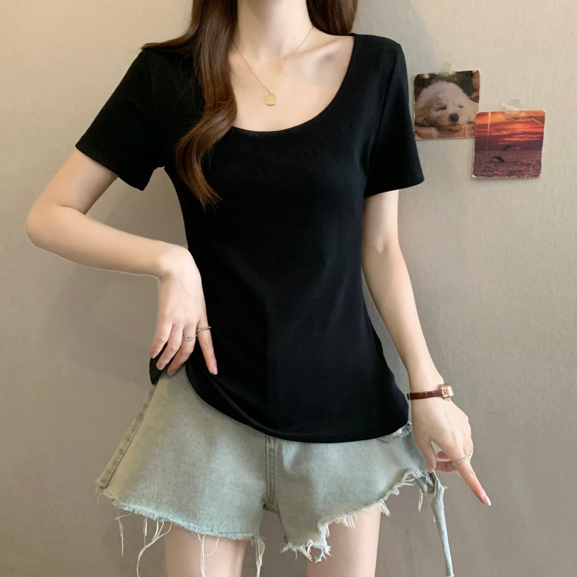 화이트 u 칼라 긍정적 인 어깨 반팔 티셔츠 여성 여름 2026 새로운 몸매 가꾸기 슬림해 보이는 슈퍼 잘 생긴 맨위 상세 이미지 20