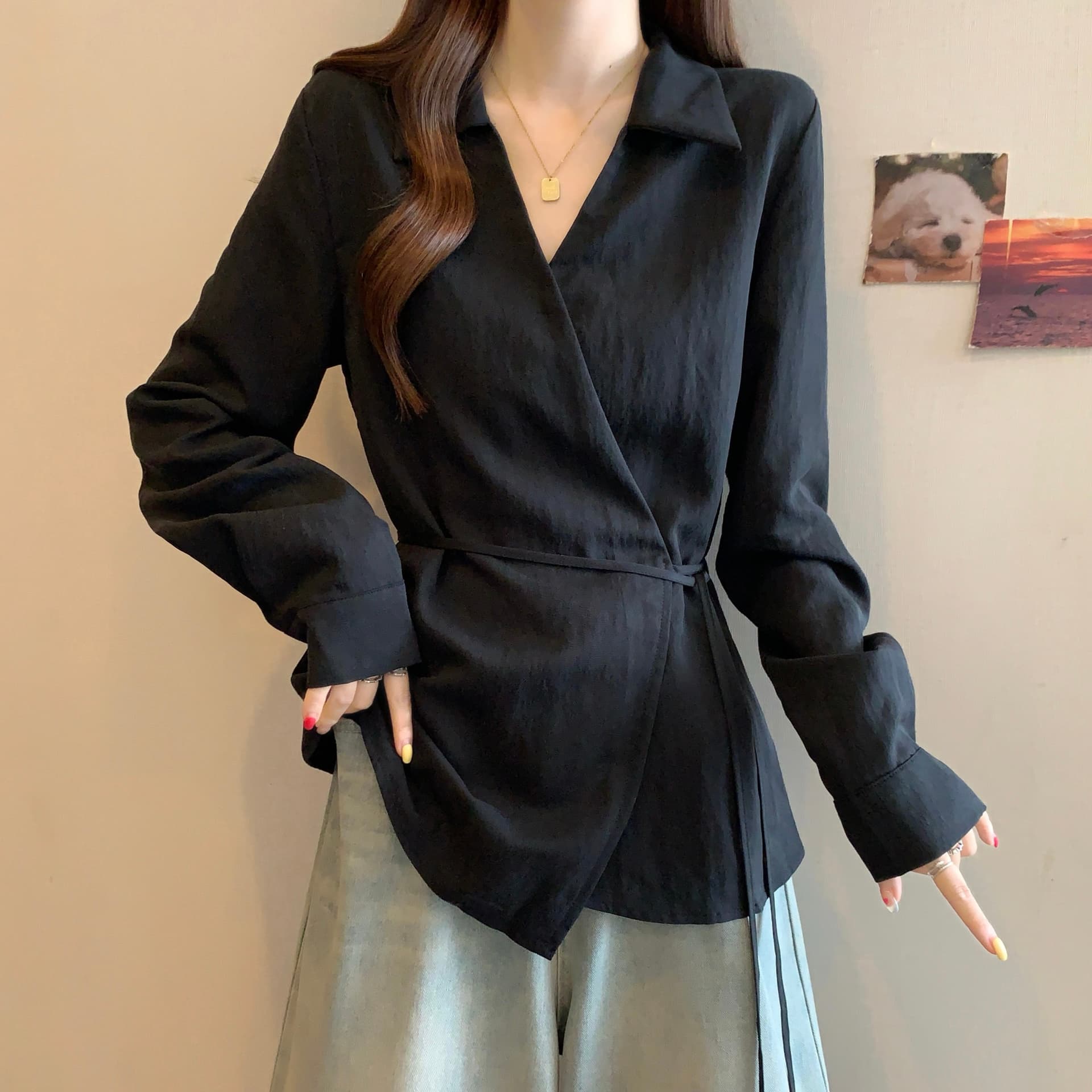 고급 디자인 센스 V넥 긴팔 만나는 여성 셔츠 봄 가을 빅 사이즈 지방 mm 슬림해 보이는 레이스업 허리 수축 표지 배 맨위 상세 이미지 2