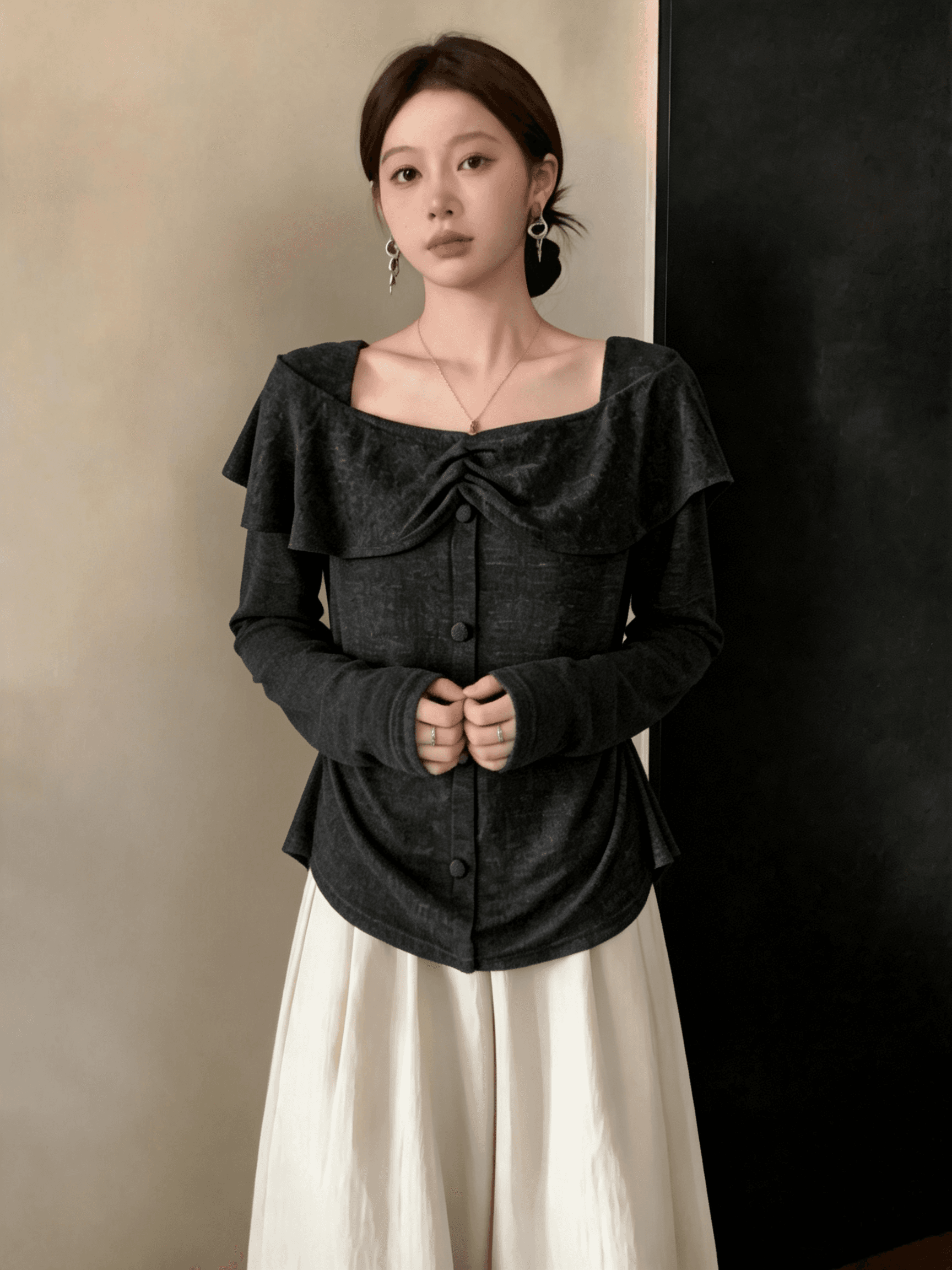 패션 품격 디자인 센스 주름 프릴 칼라 긴팔 티셔츠 여성 가을 겨울 기본 셔츠 아름다움 슬림해 보이는 연령 감소 맨위 상세 이미지 7