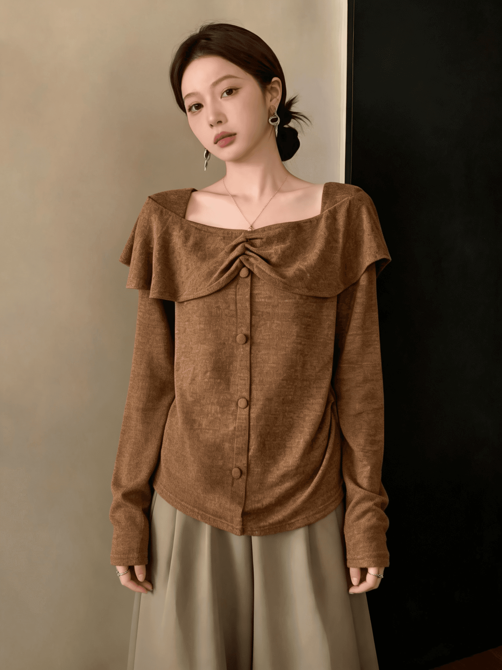 패션 품격 디자인 센스 주름 프릴 칼라 긴팔 티셔츠 여성 가을 겨울 기본 셔츠 아름다움 슬림해 보이는 연령 감소 맨위 상세 이미지 8