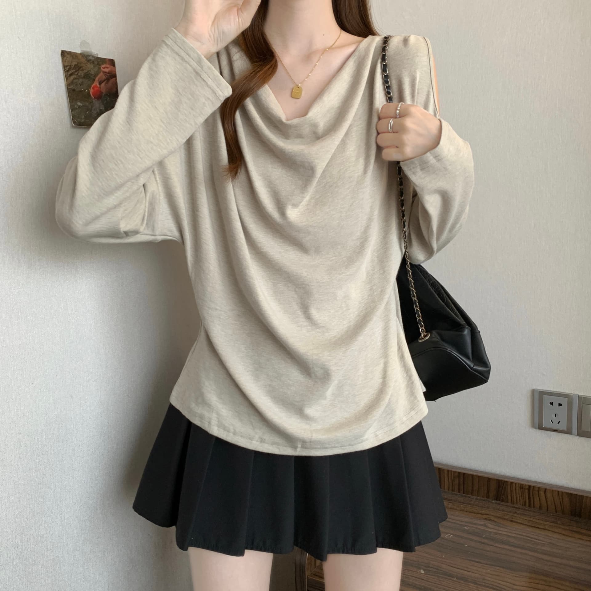 마이크로 지방 mm 프랑스식 느긋한 바람 오프숄더 흔들다 칼라 긴팔 맨위 여성 빅 사이즈 가을 슬림해 보이는 루즈핏 다용도 티셔츠 상세 이미지 18