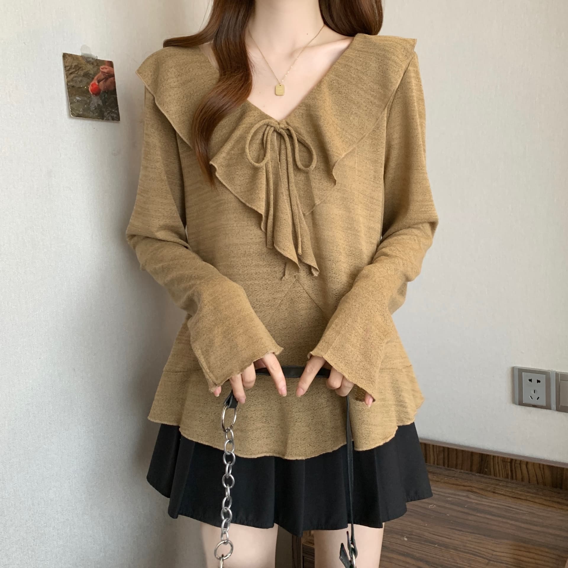 품격 온라인 프릴 니트 티셔츠 여성 조기 가을 레이스업 프랑스식 나팔 긴팔 맨위 상세 이미지 5