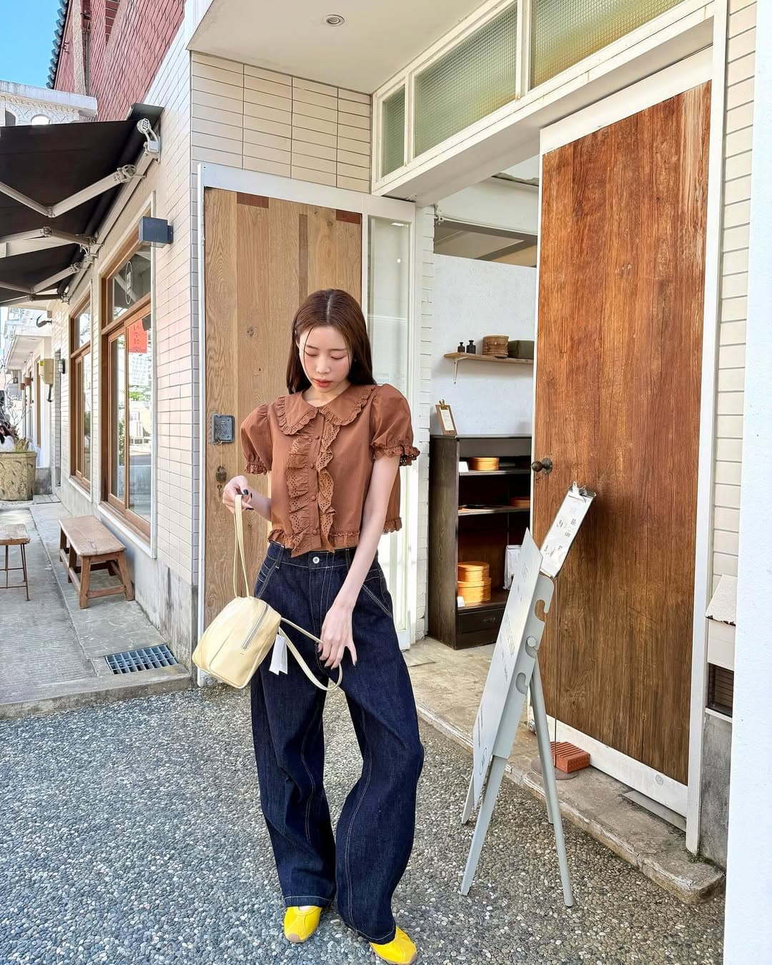 재고 있음 ins 프랑스식 차 인사이드 차 가스 Chic 맨위 루즈핏 디자인 센스 브라운 베이비 칼라 레이스 여성 셔츠 상세 이미지 2