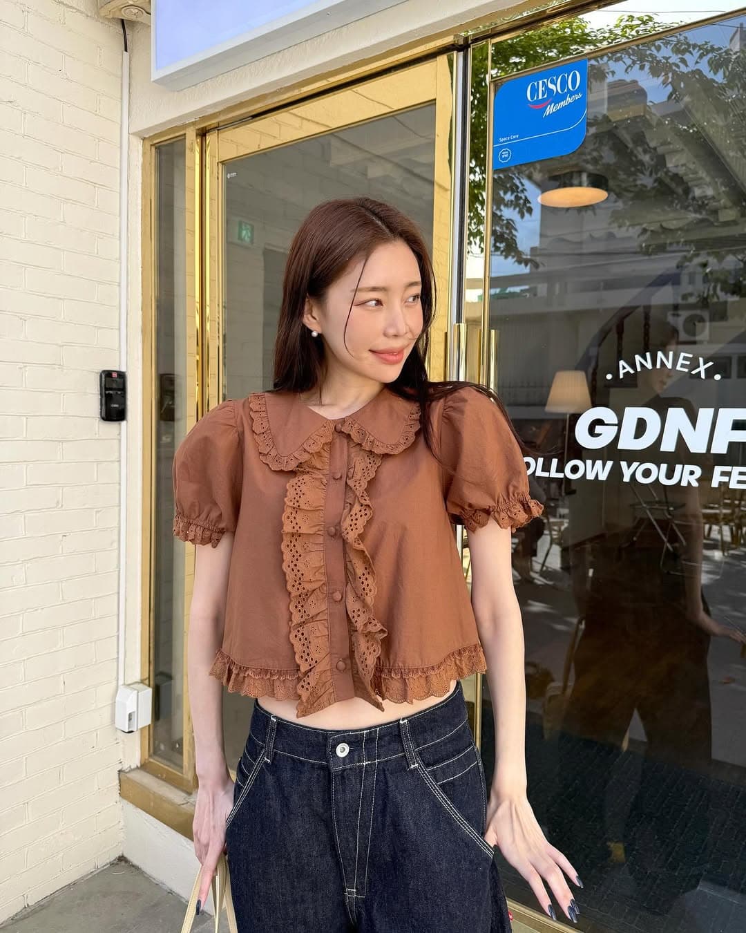 재고 있음 ins 프랑스식 차 인사이드 차 가스 Chic 맨위 루즈핏 디자인 센스 브라운 베이비 칼라 레이스 여성 셔츠 상세 이미지 6