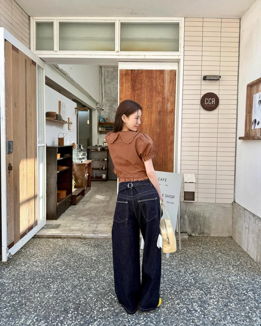 재고 있음 ins 프랑스식 차 인사이드 차 가스 Chic 맨위 루즈핏 디자인 센스 브라운 베이비 칼라 레이스 여성 셔츠 상세 이미지 13