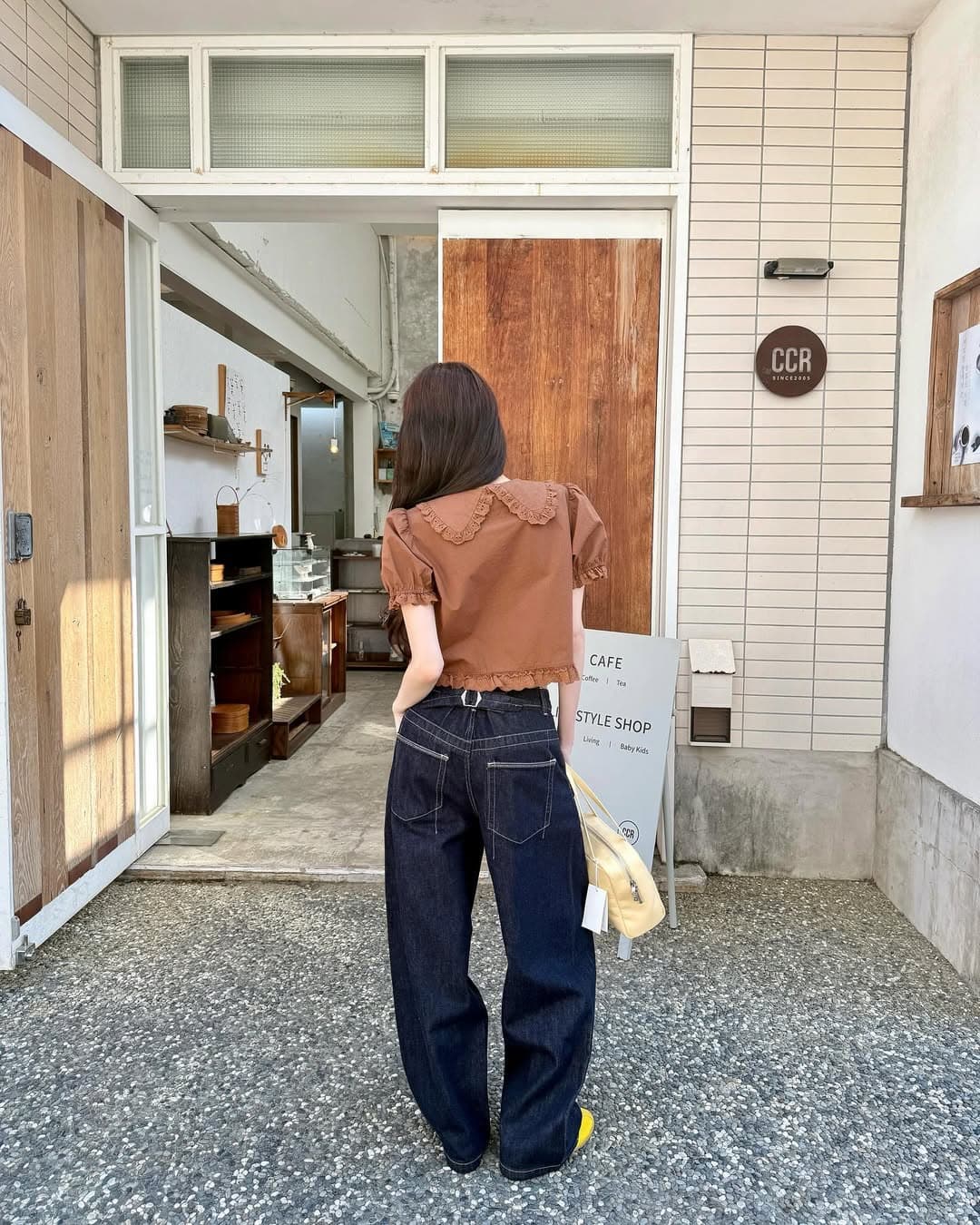 재고 있음 ins 프랑스식 차 인사이드 차 가스 Chic 맨위 루즈핏 디자인 센스 브라운 베이비 칼라 레이스 여성 셔츠 상세 이미지 14
