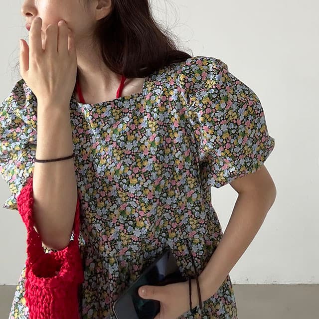 재고 있음 ins 여름 새로운 달콤한 자매 작은 꽃무늬 연령 감소 거품 소매 슬림해 보이는 드레스 상세 이미지 4