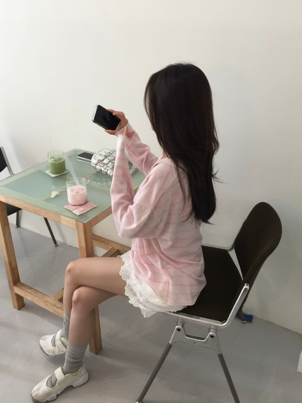 재고 있음 ins 레트로 배색 스트라이프 POLO 칼라 자외선 차단 니트 스웨터 여성 루즈핏 캐주얼 느긋한 센스 맨위 상세 이미지 8