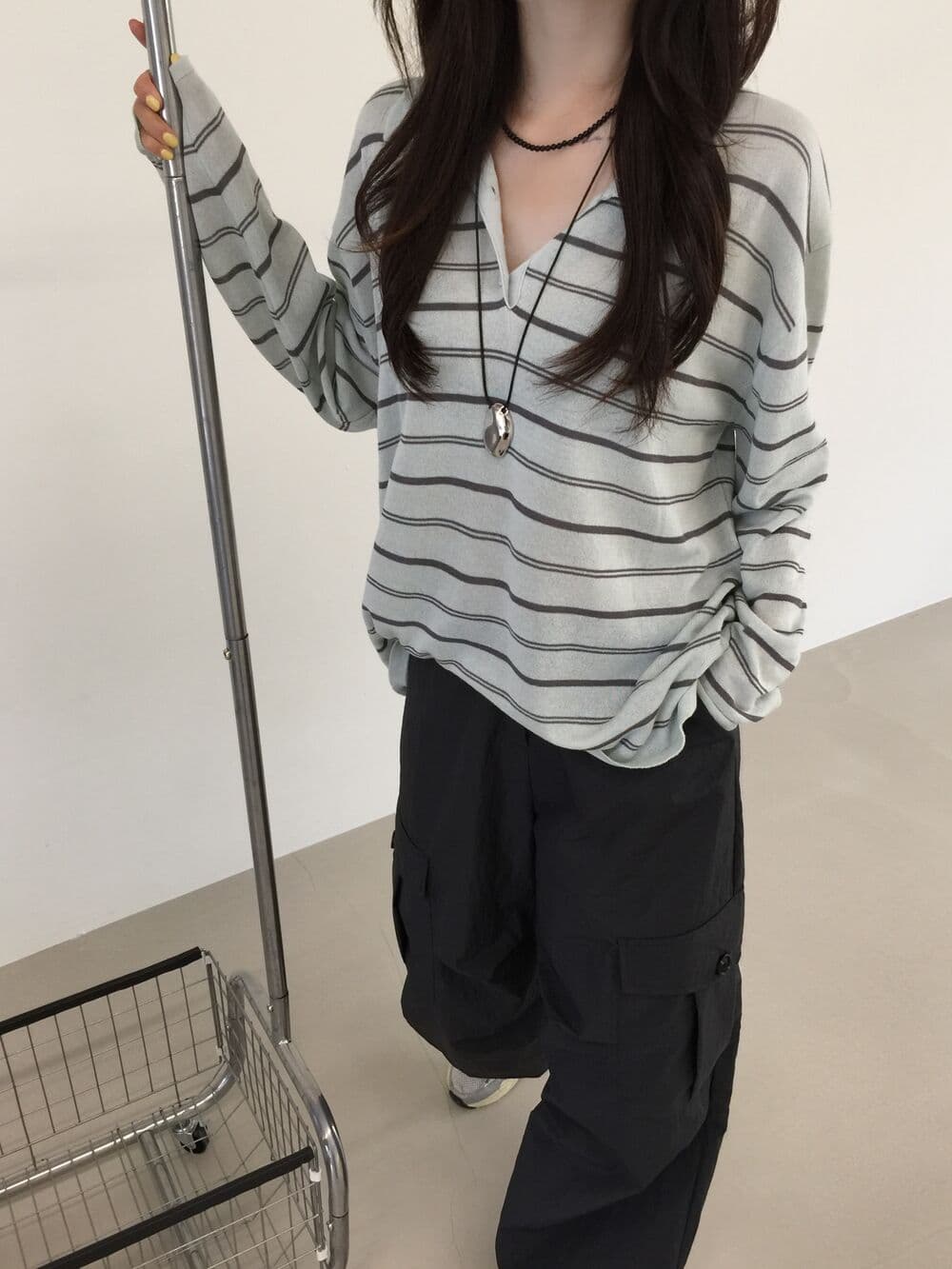 재고 있음 ins 레트로 배색 스트라이프 POLO 칼라 자외선 차단 니트 스웨터 여성 루즈핏 캐주얼 느긋한 센스 맨위 상세 이미지 23