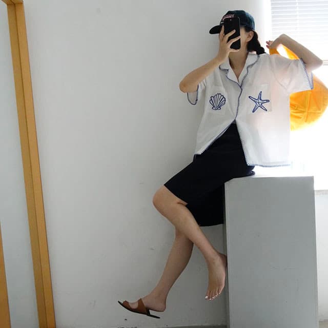 있음 선적 ins 한국 동대문 품격 셔츠 새로운 자수 꽃 반팔 여성 셔츠 루즈핏 슬림해 보이는 상세 이미지 9