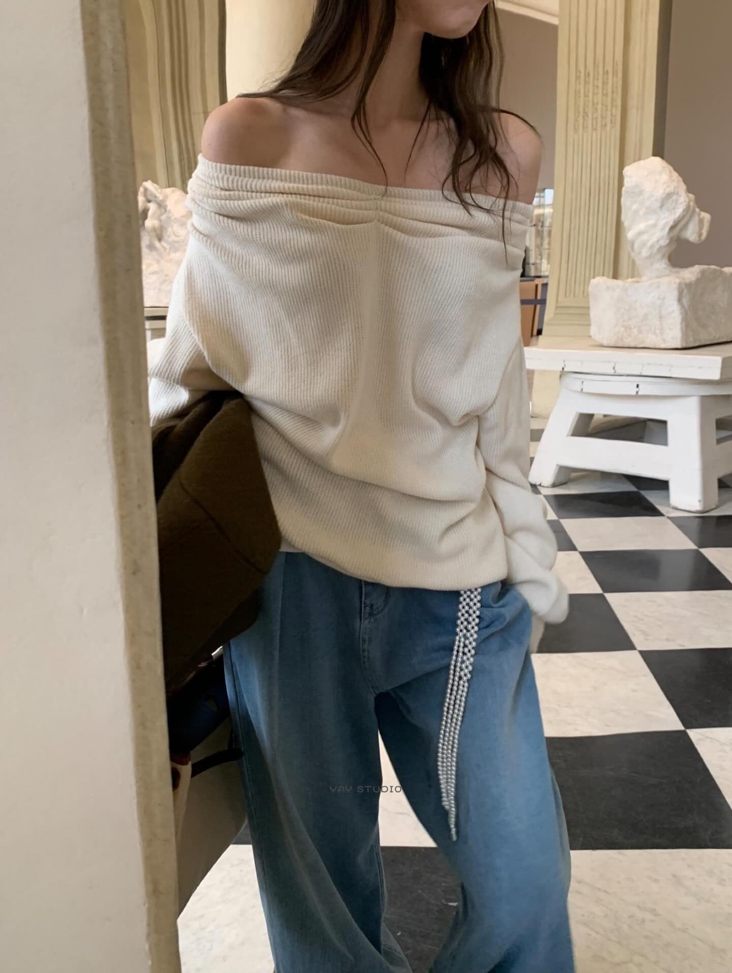 재고 있음 chic 한 부서 이른 봄 새로운 핀치 Pleat 보트넥 오프숄더 루즈핏 긴팔 맨위 티셔츠 여성 상세 이미지 3