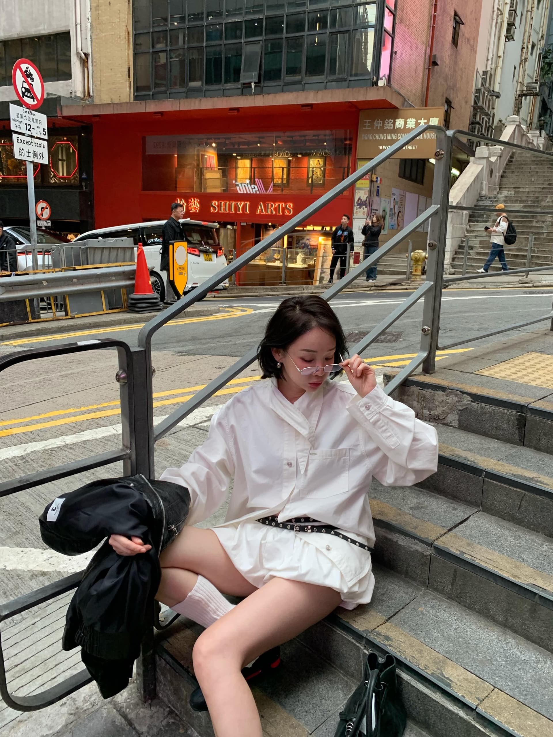 재고 있음 ins 한국 동대문 봄 여름 세련된 좋은 고급 센스 셔츠 포인터 포인터 칼라 짧은 치마바지 세트 상세 이미지 9