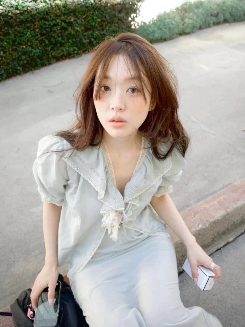 재고 있음 chic 한국 새로운 26 봄 여름 레이스업 베이비 칼라 거품 소매 셔츠 반 스커트 세트 상세 이미지 4