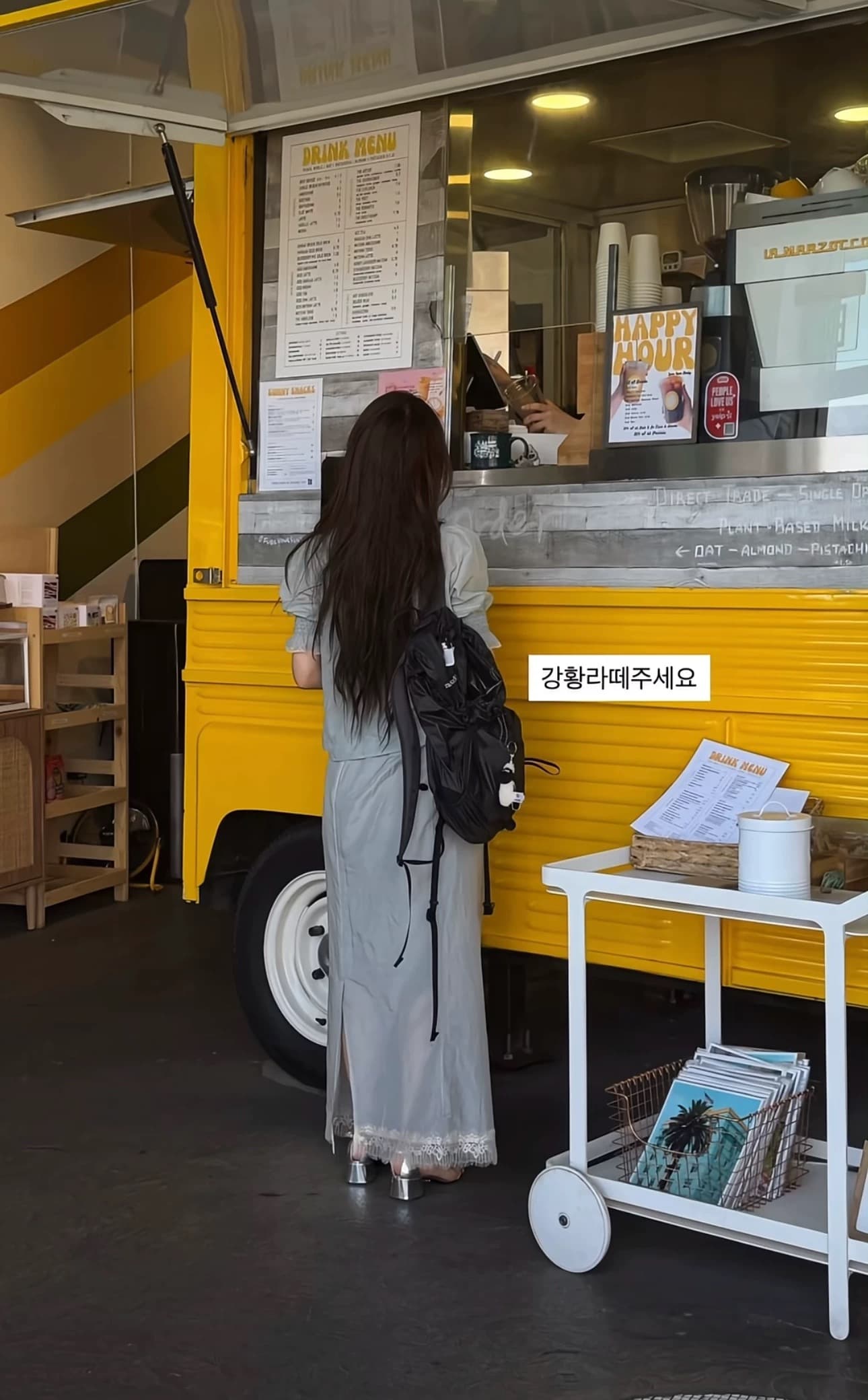 재고 있음 chic 한국 새로운 26 봄 여름 레이스업 베이비 칼라 거품 소매 셔츠 반 스커트 세트 상세 이미지 13
