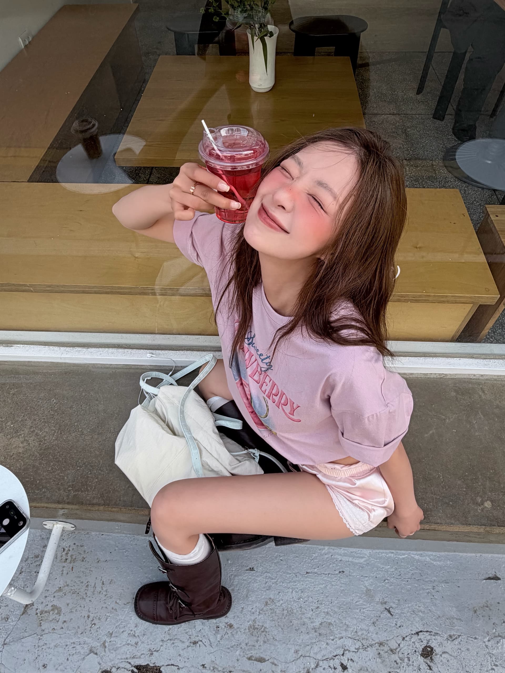 재고 있음 보 주님 같은 단락 장난기 넘치는 레트로 딸기 프린트 티셔츠 루즈핏 순면 워싱 작은 대중 분말 보라색 반팔 상세 이미지 5