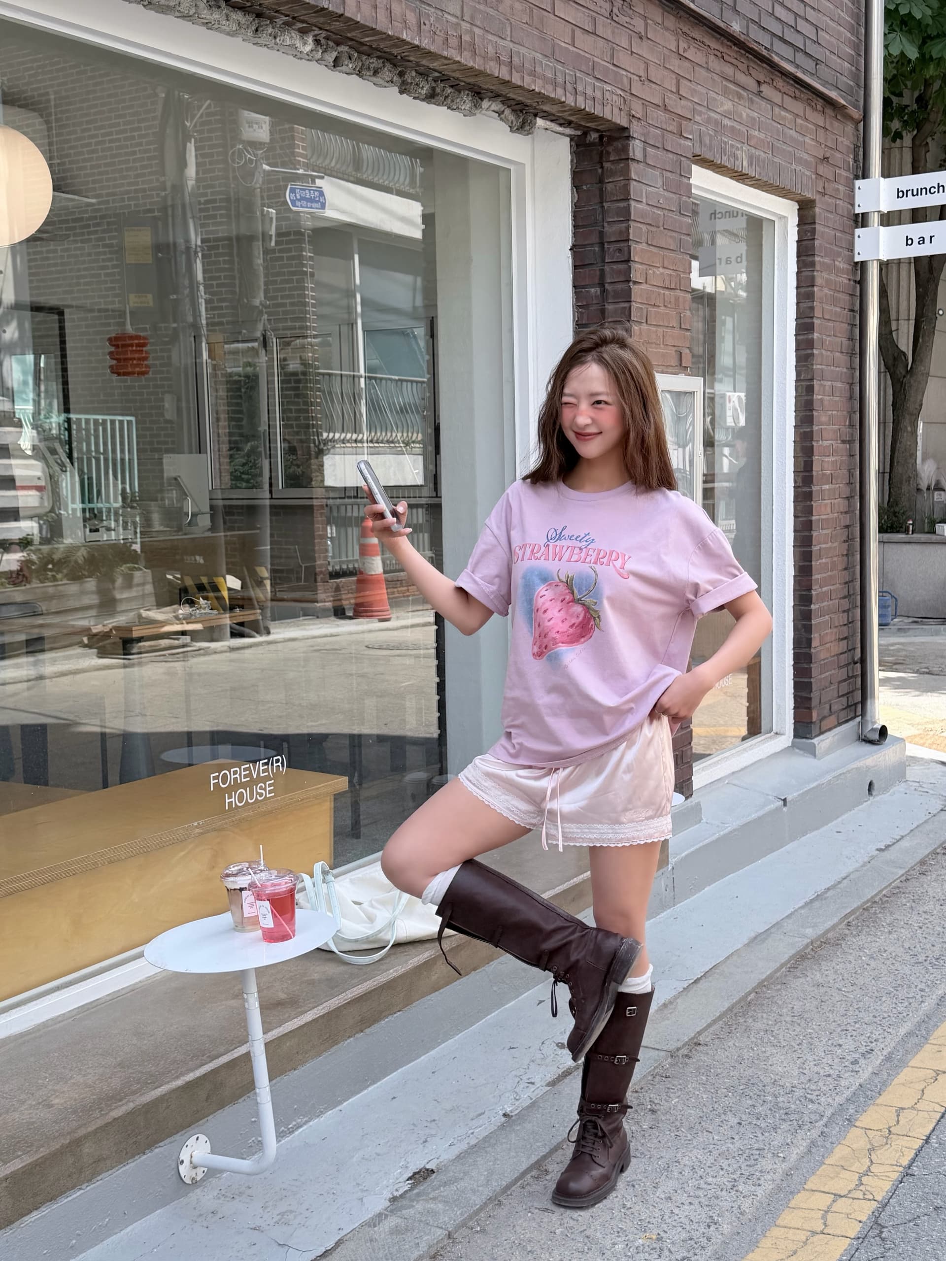 재고 있음 보 주님 같은 단락 장난기 넘치는 레트로 딸기 프린트 티셔츠 루즈핏 순면 워싱 작은 대중 분말 보라색 반팔 상세 이미지 6